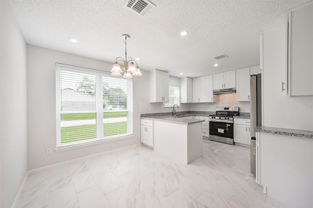 17502 Huntersglen Circle, Humble, TX 77396