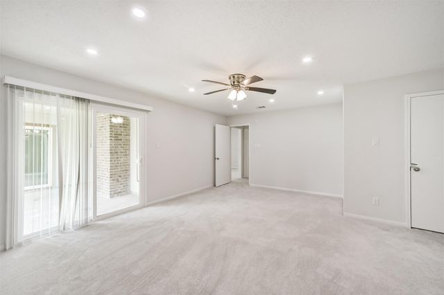 17502 Huntersglen Circle, Humble, TX 77396