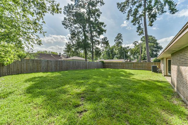 17502 Huntersglen Circle, Humble, TX 77396