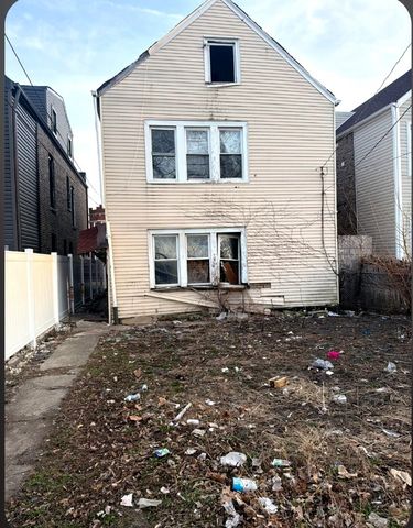 4312 W CULLERTON Street, Chicago, IL 60623