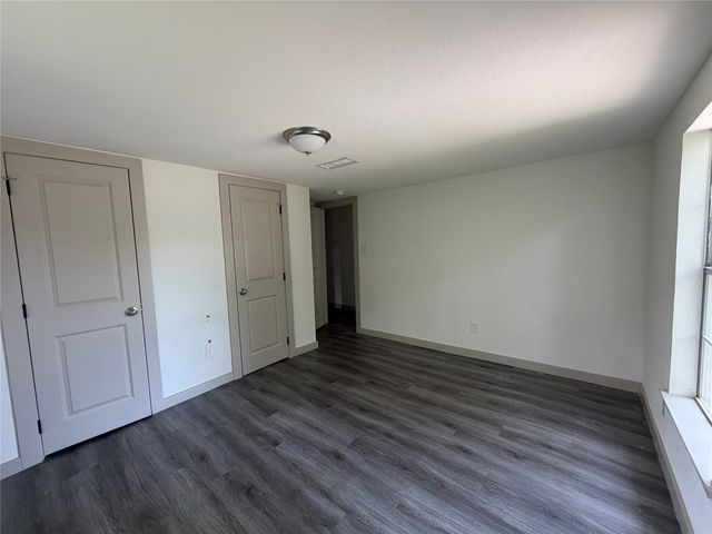 605 N Pine Street, Roanoke, TX 76262