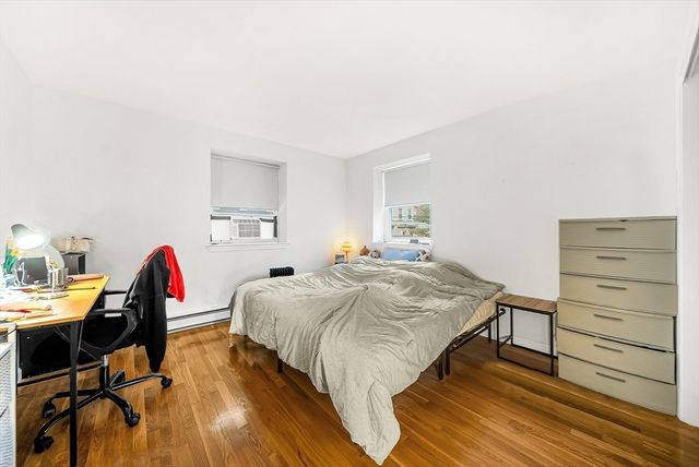 104 Trowbridge St 4, Cambridge, MA 02138