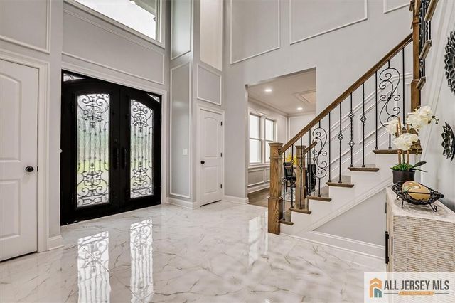 4 Hemlock Drive, Edison, NJ 08820