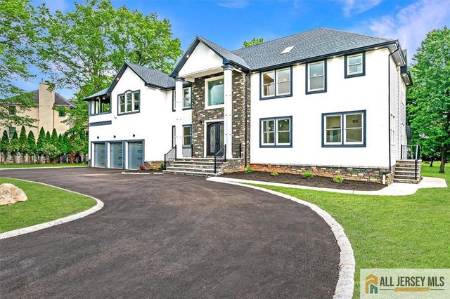 4 Hemlock Drive, Edison, NJ 08820