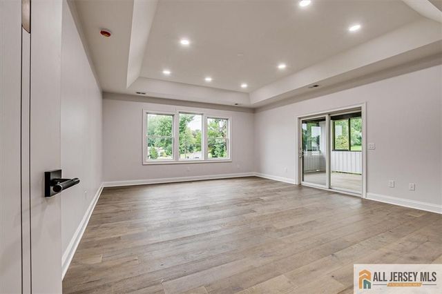 4 Hemlock Drive, Edison, NJ 08820