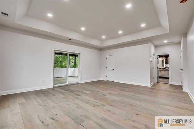 4 Hemlock Drive, Edison, NJ 08820