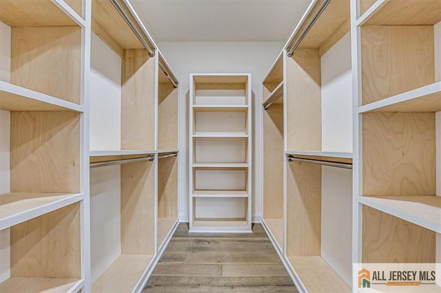 4 Hemlock Drive, Edison, NJ 08820