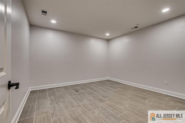 4 Hemlock Drive, Edison, NJ 08820