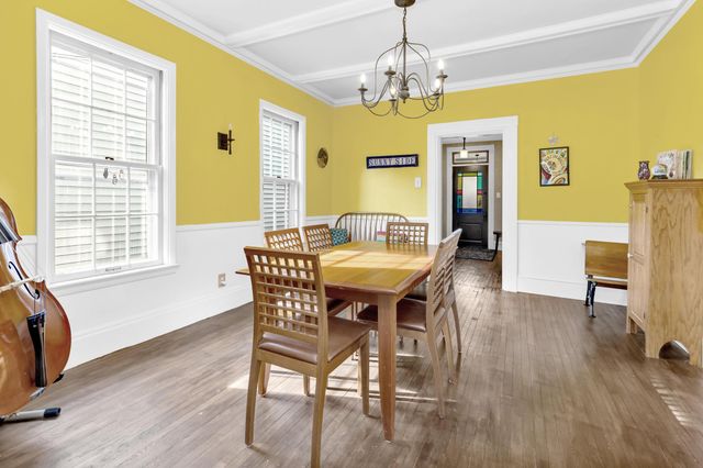 77 W Lincoln Avenue, Delaware, OH 43015