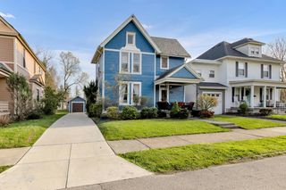 77 W Lincoln Avenue, Delaware, OH 43015