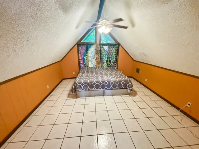 80 NC 3350, Marble Falls, AR 72648