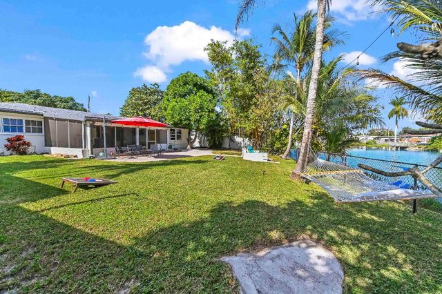 1080 W Shore Drive, West Palm Beach, FL 33406