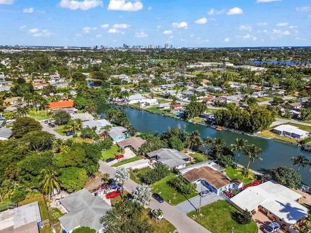 1080 W Shore Drive, West Palm Beach, FL 33406
