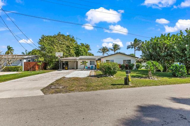 1080 W Shore Drive, West Palm Beach, FL 33406