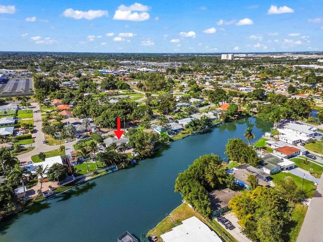 1080 W Shore Drive, West Palm Beach, FL 33406