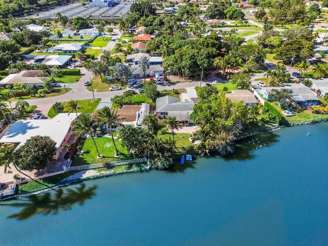 1080 W Shore Drive, West Palm Beach, FL 33406