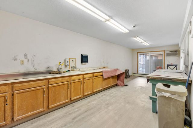 4820 Park Commons Drive 21, Saint Louis Park, MN 55416