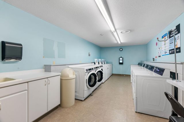 4820 Park Commons Drive 21, Saint Louis Park, MN 55416