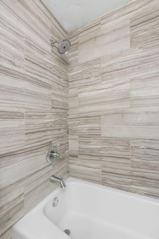 4820 Park Commons Drive 21, Saint Louis Park, MN 55416