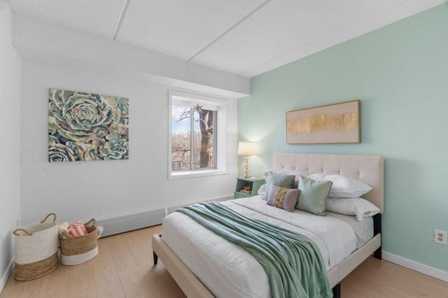 4820 Park Commons Drive 21, Saint Louis Park, MN 55416