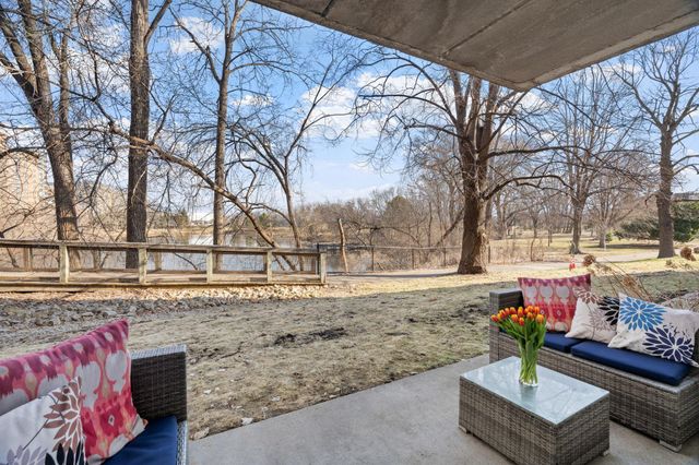 4820 Park Commons Drive 21, Saint Louis Park, MN 55416