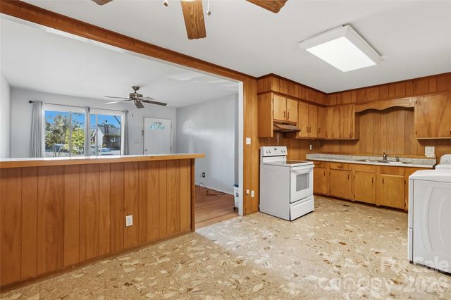 4629 Monmouth Drive, Charlotte, NC 28269
