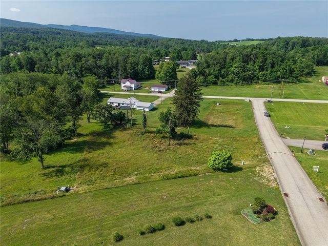 Lot 30 Wellington Dr, South Union Twp, PA 15401