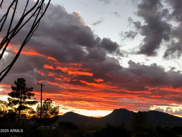 89 PIMA Drive, Bisbee, AZ 85603