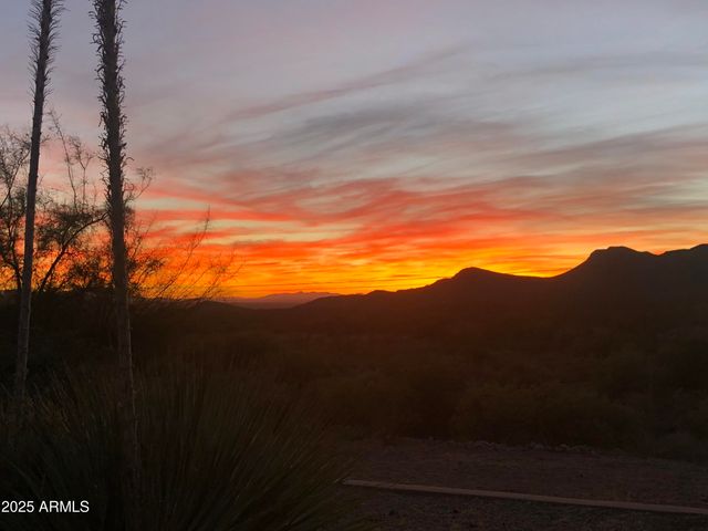 89 PIMA Drive, Bisbee, AZ 85603