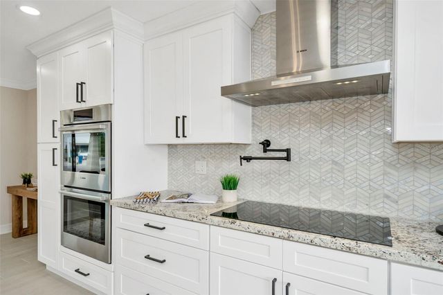 825 116TH AVENUE, Treasure Island, FL 33706