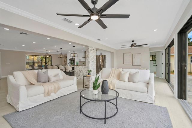 825 116TH AVENUE, Treasure Island, FL 33706