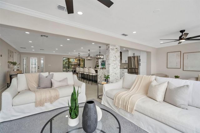 825 116TH AVENUE, Treasure Island, FL 33706