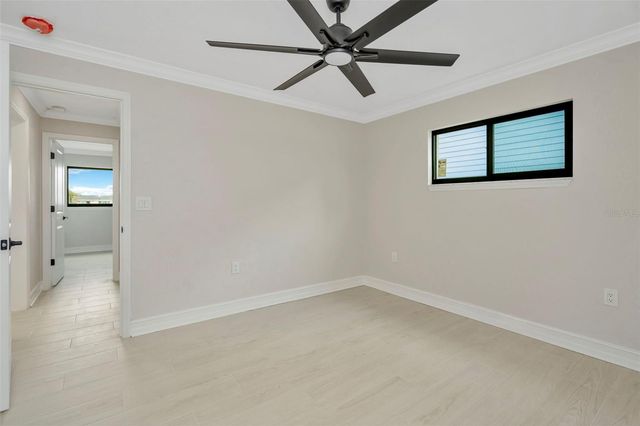 825 116TH AVENUE, Treasure Island, FL 33706