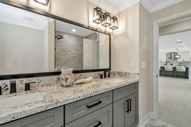 825 116TH AVENUE, Treasure Island, FL 33706