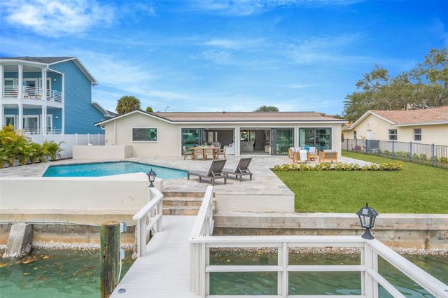 825 116TH AVENUE, Treasure Island, FL 33706