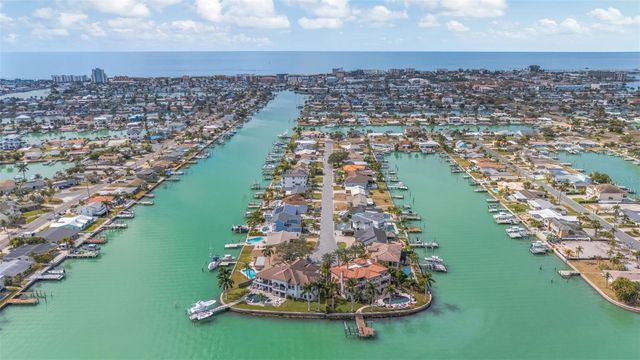 825 116TH AVENUE, Treasure Island, FL 33706