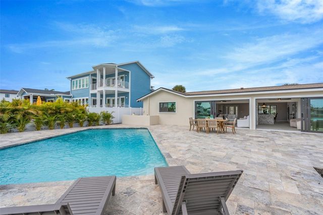 825 116TH AVENUE, Treasure Island, FL 33706