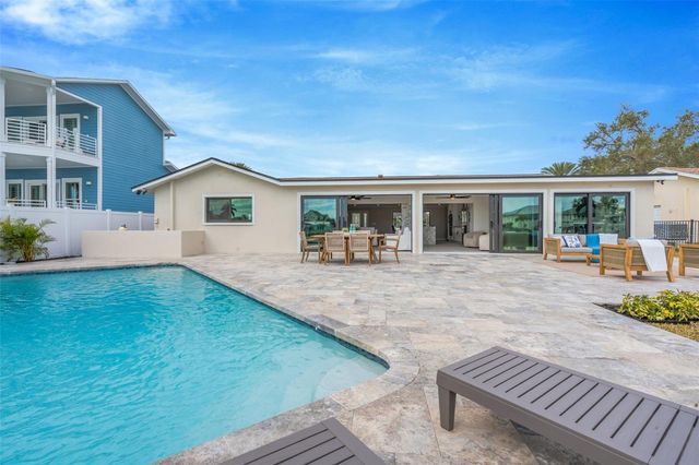 825 116TH AVENUE, Treasure Island, FL 33706