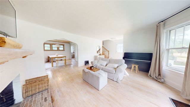 4504 Kingman Boulevard, Des Moines, IA 50311