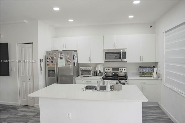 25540 SW 108th Ct, Homestead, FL 33032