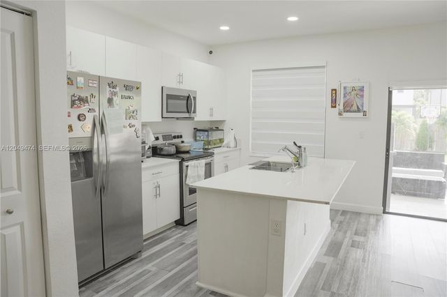 25540 SW 108th Ct, Homestead, FL 33032