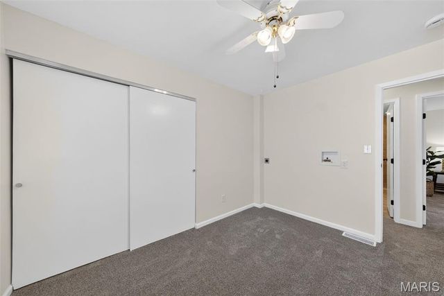 19 Estes Parkway, St Louis, MO 63125