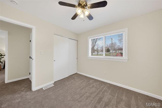 19 Estes Parkway, St Louis, MO 63125