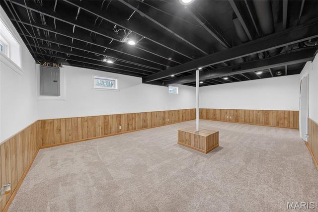 19 Estes Parkway, St Louis, MO 63125