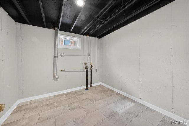 19 Estes Parkway, St Louis, MO 63125