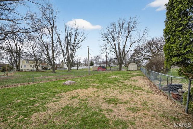 19 Estes Parkway, St Louis, MO 63125