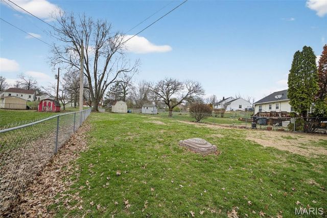 19 Estes Parkway, St Louis, MO 63125