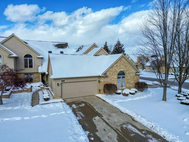 16767 W Cobblestone West Boulevard, Macomb Twp, MI 48042