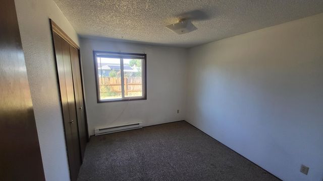 2926 SW 23rd Street, Redmond, OR 97756
