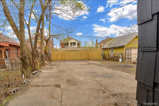 2633 Collingwood Street, Detroit, MI 48206